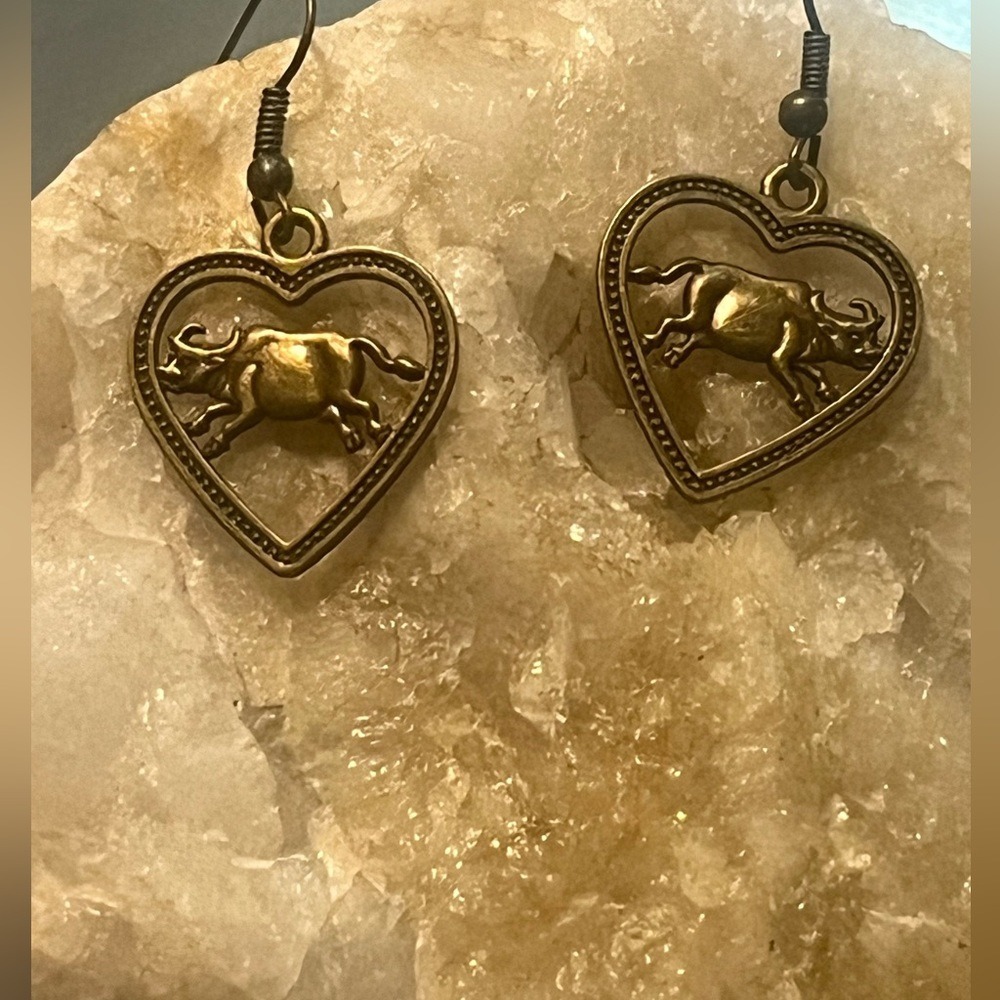 Year Of The Ox Chinese Zodiac Bronze Earrings-Boho Rustic Heart Western Gift-New - Picture 2 of 4
